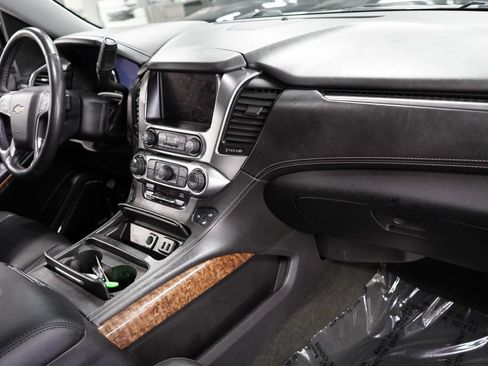 Used 2016 Chevrolet Suburban LTZ AWD/4WD image 35