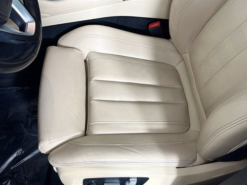 Used 2022 BMW X6 xDrive40i AWD/4WD image 19