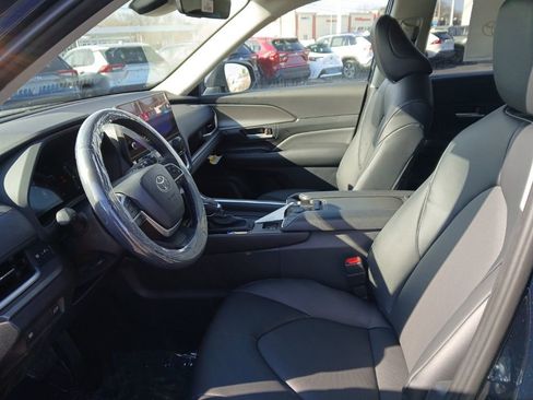 New 2026 Toyota Grand Highlander XLE image 7