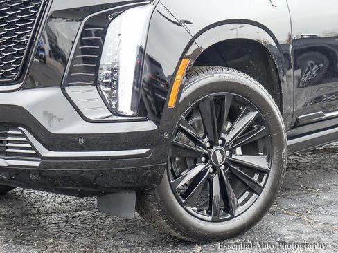 Used 2025 Cadillac Escalade Sport image 5