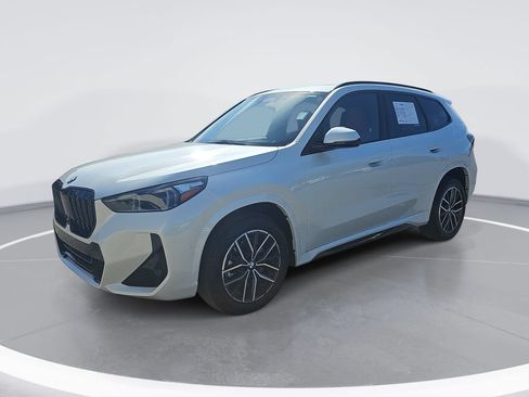 Used 2025 BMW X1 xDrive28i w/ Technology Package AWD/4WD image 9
