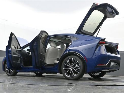 New 2026 Toyota Prius XLE image 25