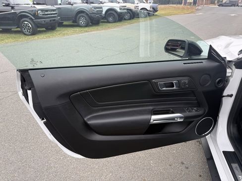 Used 2022 Ford Mustang GT Premium w/ Equipment Group 401A image 13