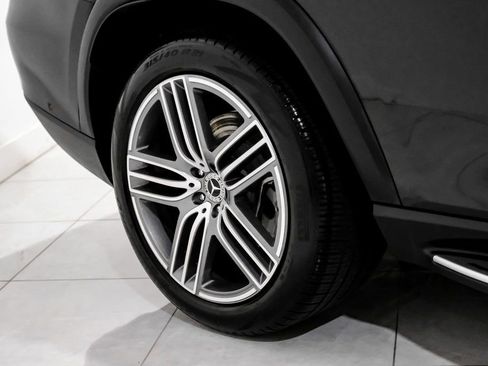 Used 2024 Mercedes-Benz GLS 450 4MATIC image 51