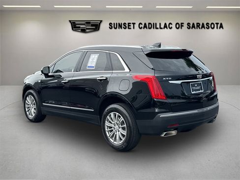 Used 2018 Cadillac XT5 Luxury w/ Driver Awareness Package FWD image 6