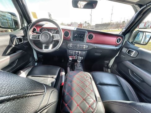 Used 2023 Jeep Wrangler Unlimited Rubicon w/ Cold Weather Group image 20