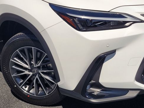 Certified 2026 Lexus NX 350h AWD w/ Accessory Package (2T) image 9