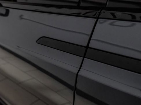 Used 2022 Tesla Model X image 36