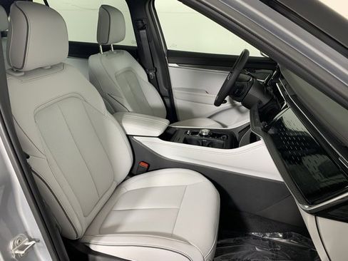 Used 2025 Jeep Wagoneer S Limited image 21