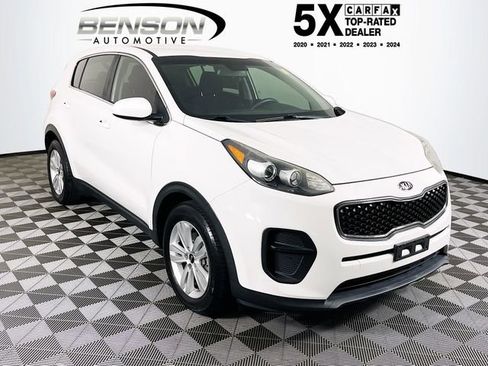 Used 2018 Kia Sportage LX image 1