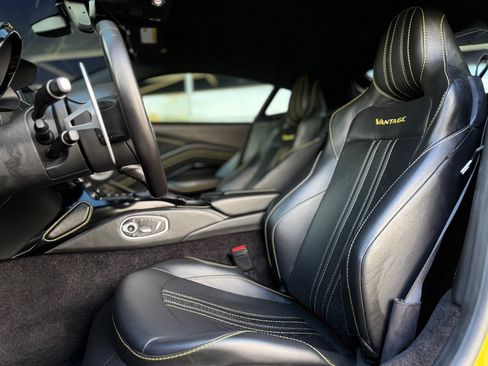 Used 2020 Aston Martin V8 Vantage Coupe RWD image 16