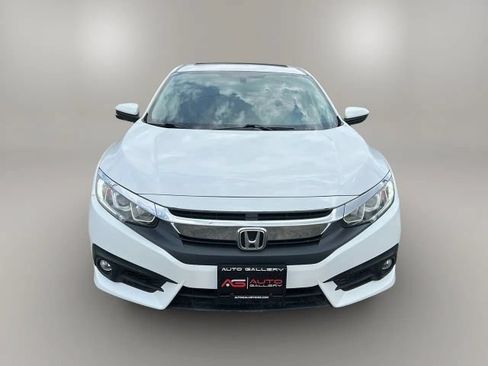 Used 2017 Honda Civic EX-T image 2