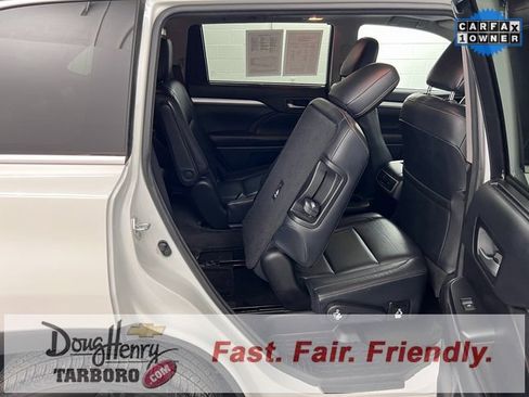 Used 2018 Toyota Highlander XLE image 43