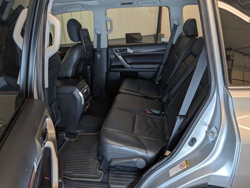 Used 2019 Lexus GX 460 Luxury AWD/4WD image 48