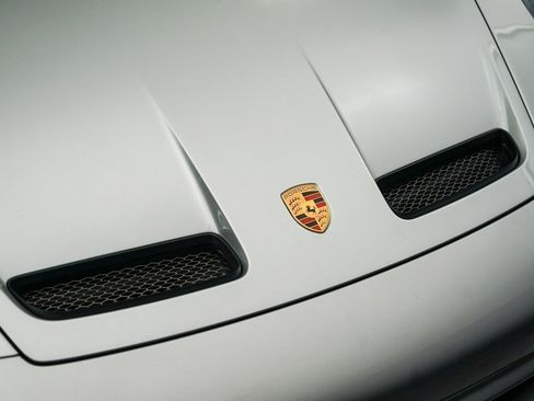 Used 2022 Porsche 911 GT3 RWD image 9