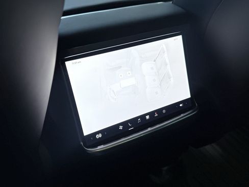 Used 2025 Tesla Model X AWD/4WD image 52