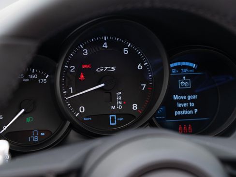 New 2026 Porsche Macan GTS image 24