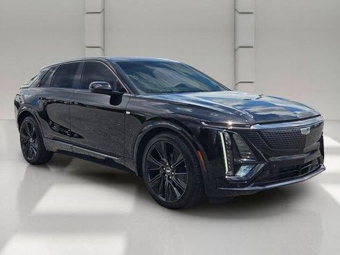 Certified 2024 Cadillac Lyriq Sport RWD image 7