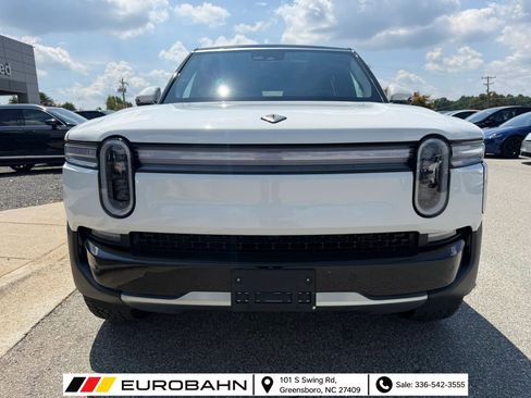 Used 2025 Rivian R1S Adventure AWD/4WD image 25
