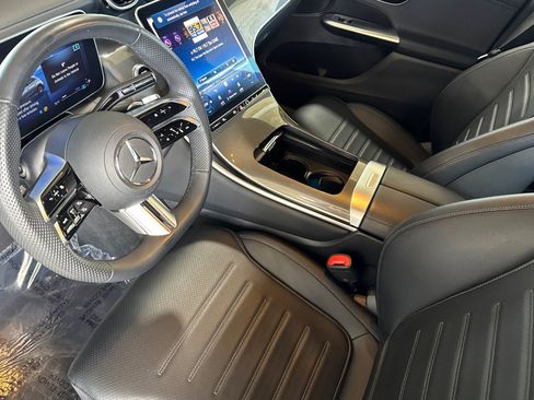 Certified 2024 Mercedes-Benz GLC 300 image 4