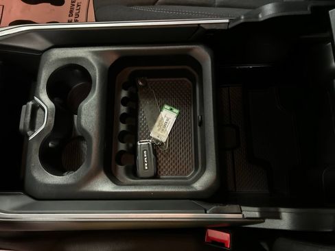 Used 2022 RAM 1500 Big Horn AWD/4WD image 21