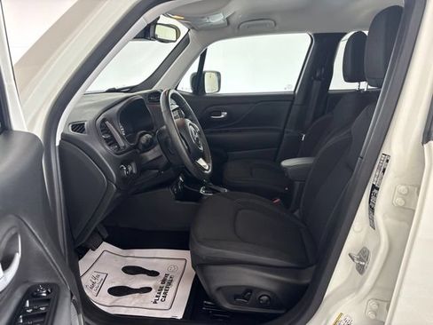 Used 2023 Jeep Renegade Altitude w/ Convenience Group I AWD/4WD image 3