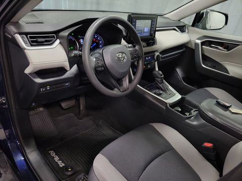 Used 2019 Toyota RAV4 XLE w/ Convenience Package AWD/4WD image 16