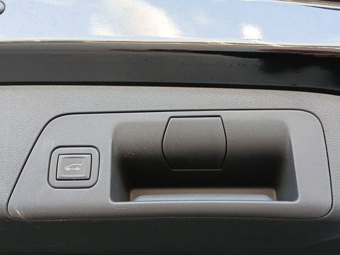 Certified 2023 Buick Envision Preferred AWD/4WD image 19