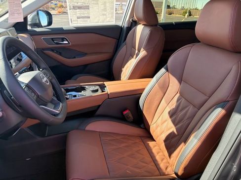 New 2026 Nissan Rogue Platinum w/ Platinum Premium Package image 11