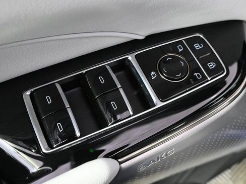 Certified 2024 Cadillac Lyriq Sport image 23