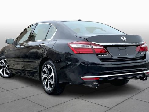 Used 2017 Honda Accord EX-L image 11