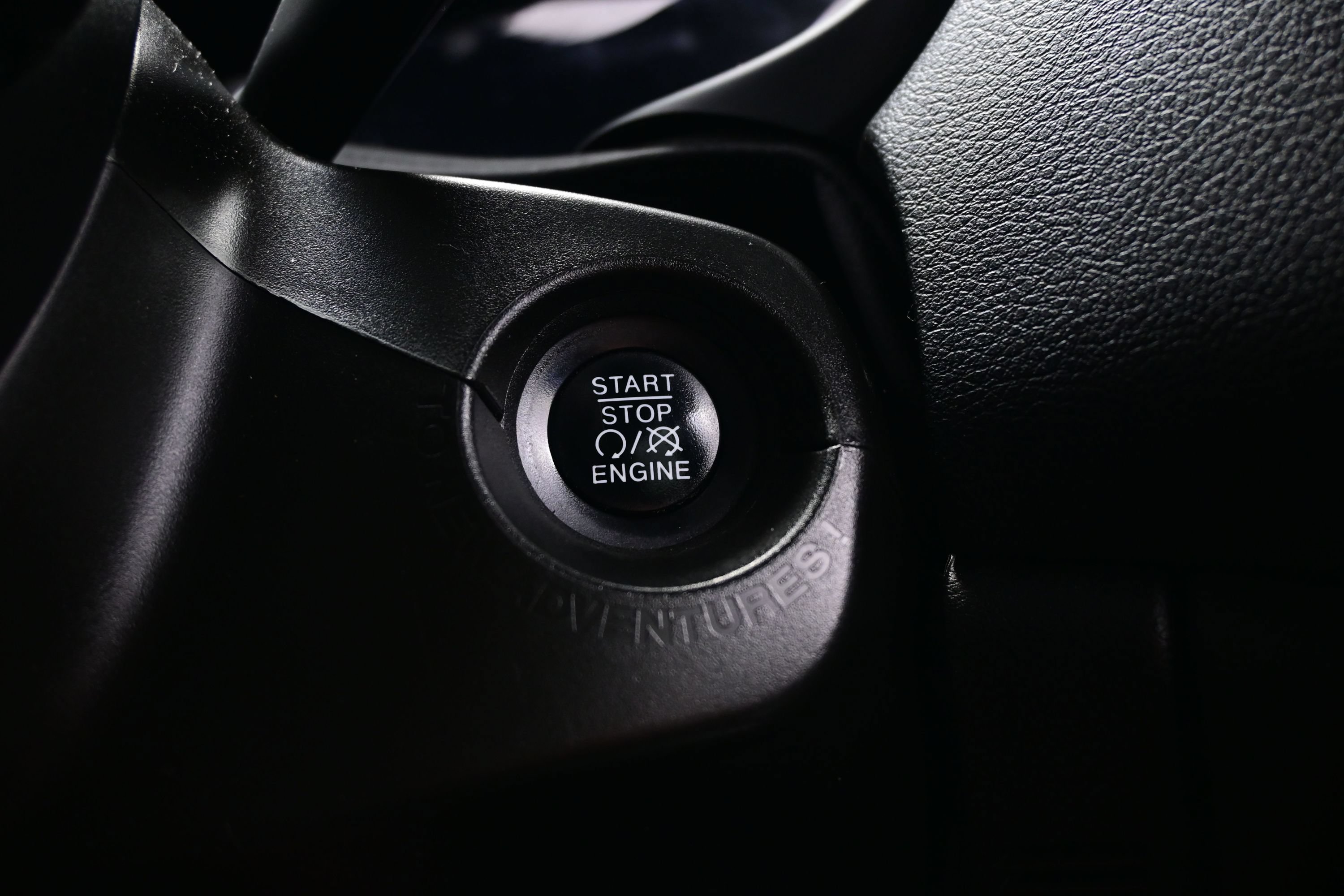 Used 2022 Jeep Renegade Latitude AWD/4WD image 22