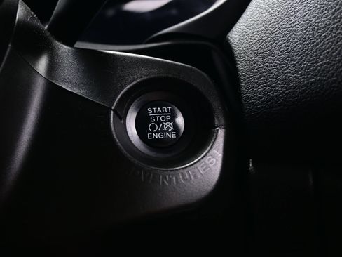 Used 2022 Jeep Renegade Latitude AWD/4WD image 22