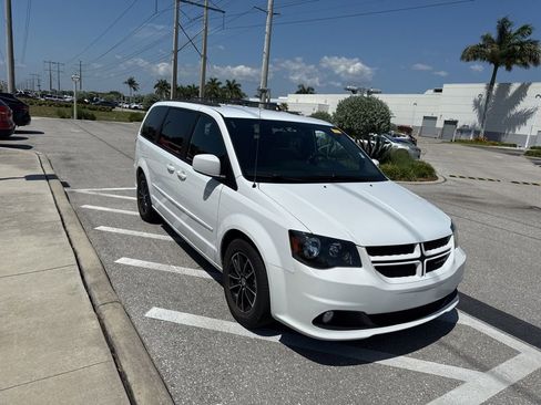 Used 2016 Dodge Grand Caravan R/T FWD image 7
