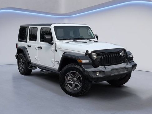 Used 2018 Jeep Wrangler Unlimited Sport S AWD/4WD image 2