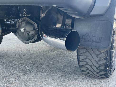 Used 2018 RAM 3500 Laramie w/ Convenience Group AWD/4WD image 33