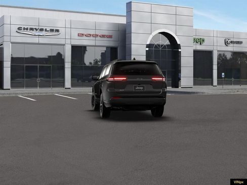 New 2026 Jeep Grand Cherokee L 4WD image 13