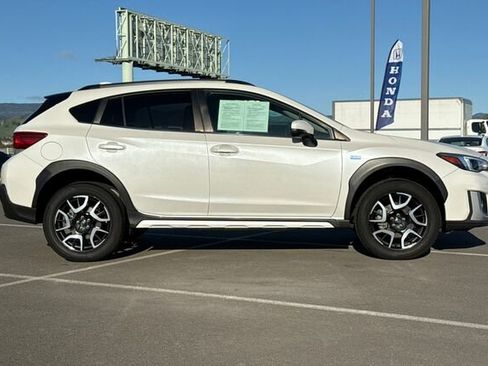 Used 2020 Subaru Crosstrek Hybrid w/ Popular Package #3 image 3