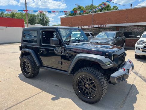 Used 2018 Jeep Wrangler Rubicon AWD/4WD image 4