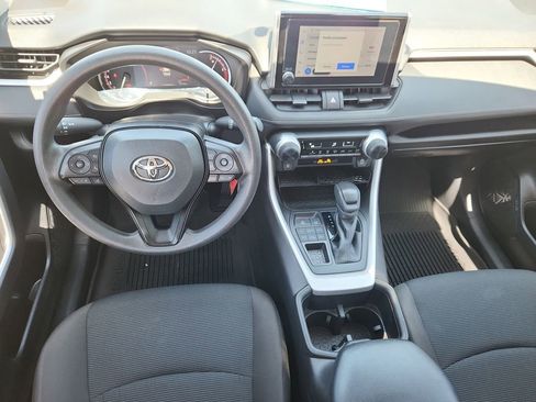 Used 2023 Toyota RAV4 LE AWD/4WD image 10