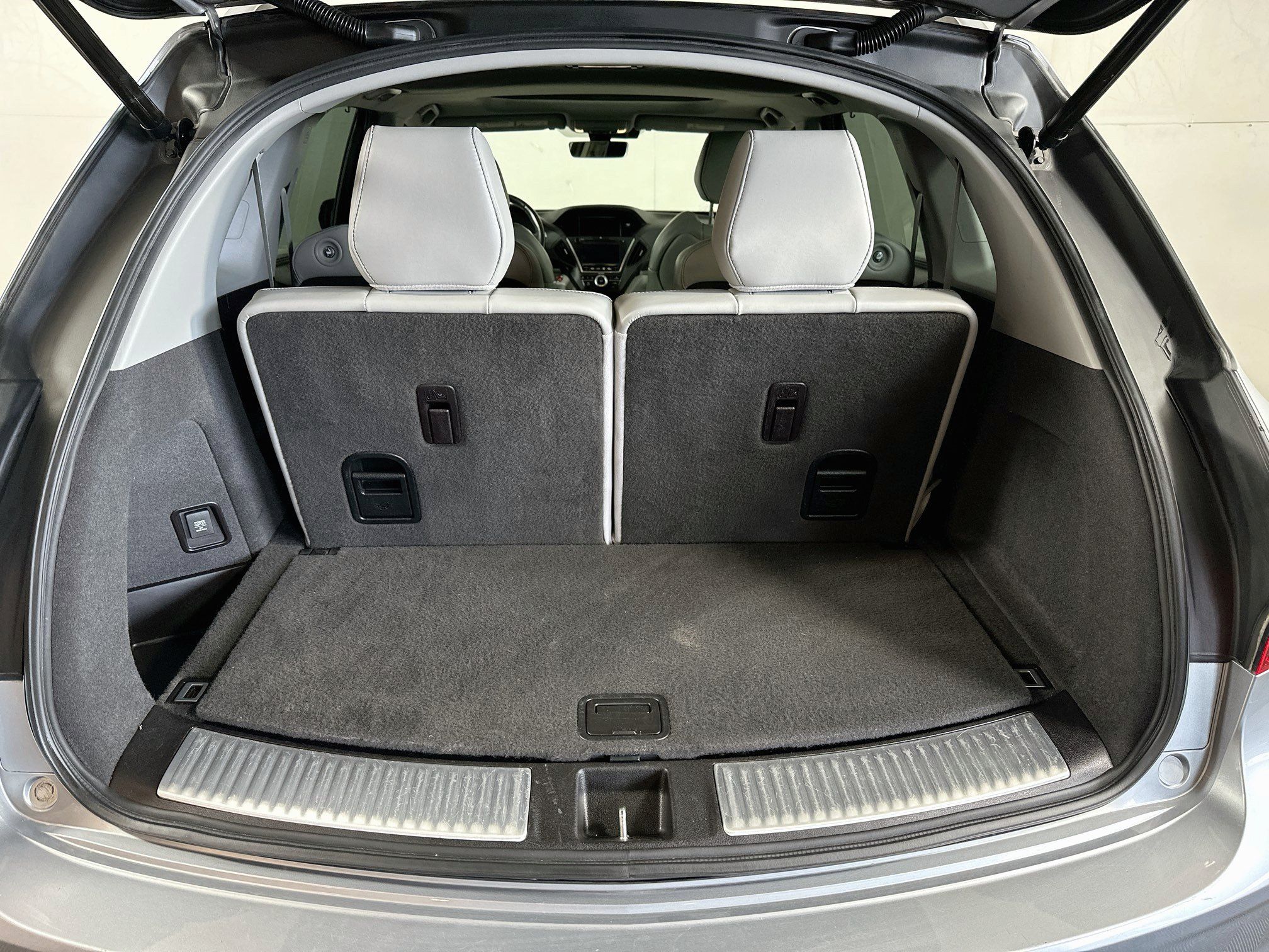 Used 2019 Acura MDX w/ Advance Package AWD/4WD image 26