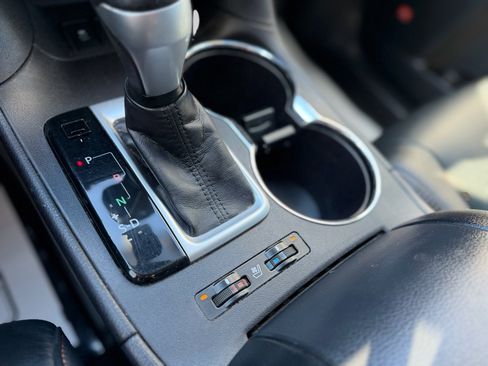 Used 2016 Toyota Highlander Limited image 53