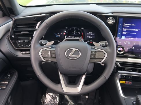 Certified 2026 Lexus TX 350 AWD w/ Technology Package image 18