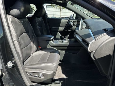 Certified 2025 Cadillac XT4 Premium Luxury FWD image 19