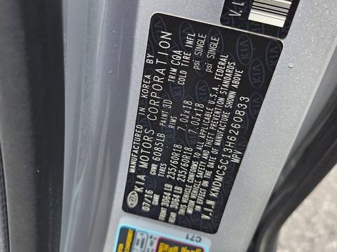 Used 2017 Kia Sedona EX FWD image 21