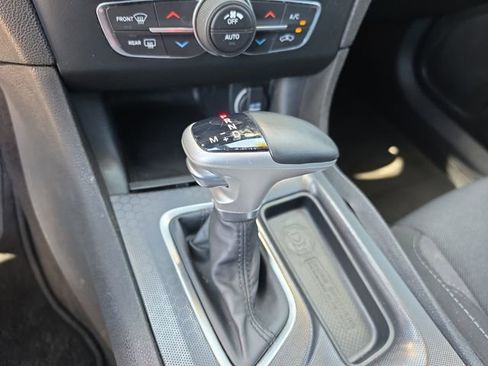 Used 2018 Dodge Charger SXT Plus RWD image 26