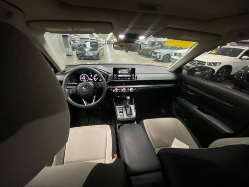 Used 2024 Honda CR-V EX image 12