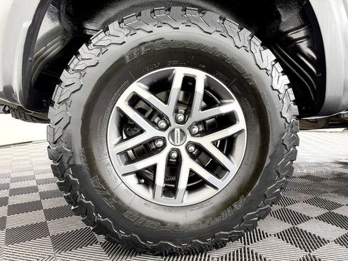 Used 2018 Ford F150 Raptor w/ Equipment Group 802A Luxury AWD/4WD image 28
