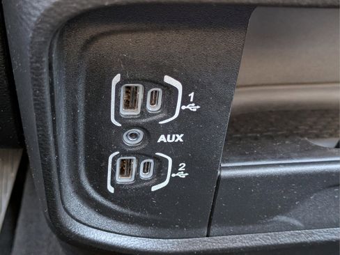 Used 2024 RAM 2500 Big Horn image 19