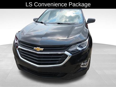 Used 2021 Chevrolet Equinox LS w/ LS Convenience Package FWD image 10